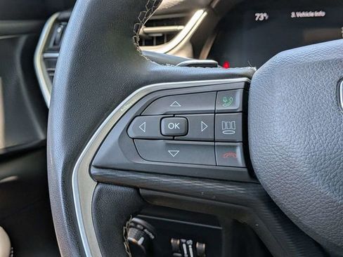 Used 2024 Jeep Grand Cherokee Altitude RWD image 27