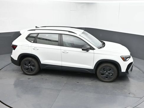 Used 2026 Volkswagen Taos S FWD image 33