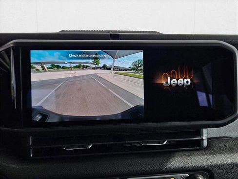 New 2025 Jeep Gladiator Sport image 12