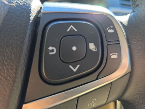 Used 2015 Toyota Camry XLE image 20