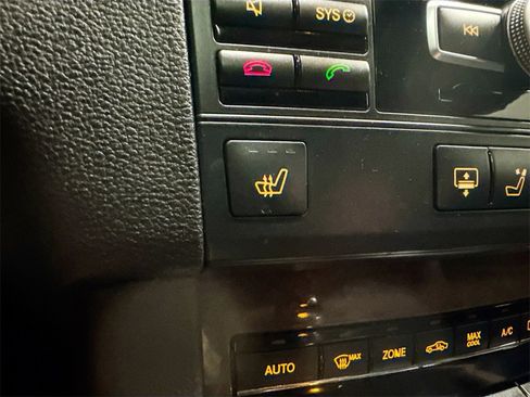 Used 2012 Mercedes-Benz E 350 4MATIC Sedan image 23