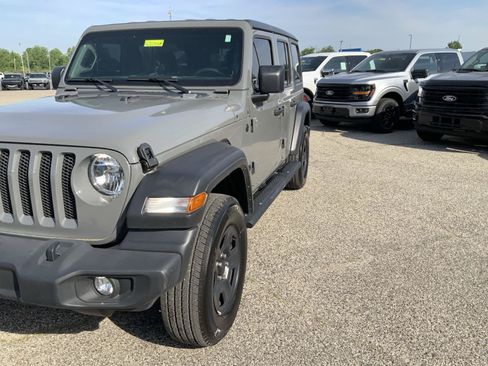 Used 2022 Jeep Wrangler Unlimited Sport AWD/4WD image 16