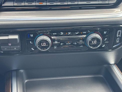New 2026 Chevrolet Silverado 2500 High Country w/ High Country Premium Package AWD/4WD image 18