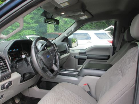 Used 2017 Ford F150 XLT w/ Equipment Group 302A Luxury AWD/4WD image 7