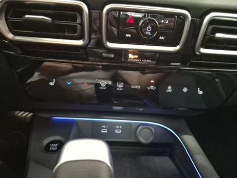 New 2026 Nissan Sentra SV w/ SV Convenience Package FWD image 16