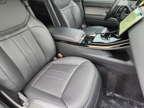 Certified 2026 Land Rover Range Rover Sport SE AWD/4WD image 9
