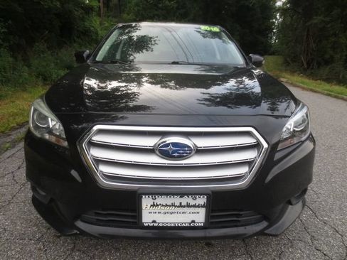 Used 2016 Subaru Legacy 2.5i Premium AWD/4WD image 3