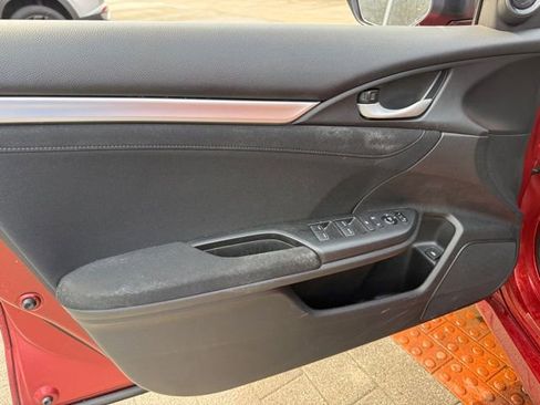 Used 2019 Honda Civic EX image 9