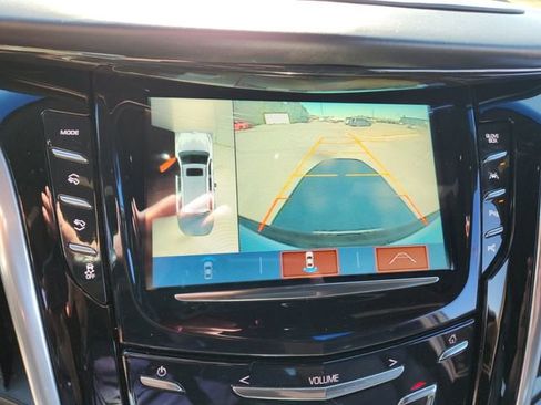 Used 2019 Cadillac Escalade Platinum RWD image 26