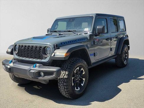Used 2024 Jeep Wrangler Unlimited Rubicon 4xe AWD/4WD image 7
