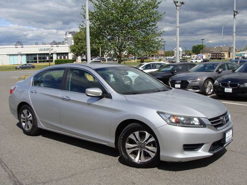 Used 2013 Honda Accord LX image 1