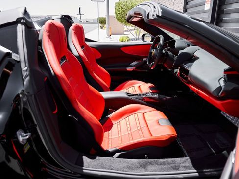Used 2024 Ferrari SF90 Spider AWD/4WD image 31