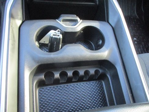 Used 2019 RAM 1500 Big Horn AWD/4WD image 14