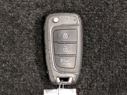 Used 2022 Hyundai Palisade SE image 36