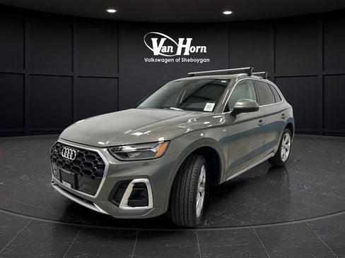 Used 2025 Audi Q5 2.0T Premium Plus w/ Premium Plus Package AWD/4WD image 3