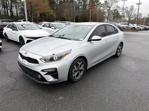Used 2020 Kia Forte LXS image 3