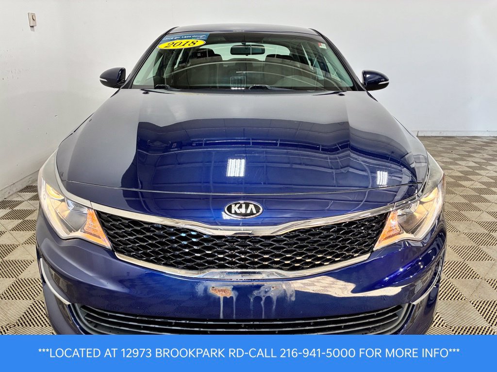 Used 2018 Kia Optima LX w/ 17" Alloy Wheels Package FWD image 2