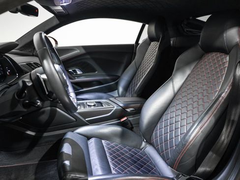 Used 2017 Audi R8 V10 plus AWD/4WD image 28