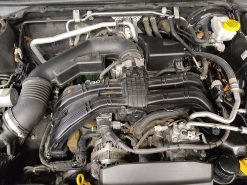 Used 2020 Subaru Outback Premium image 30