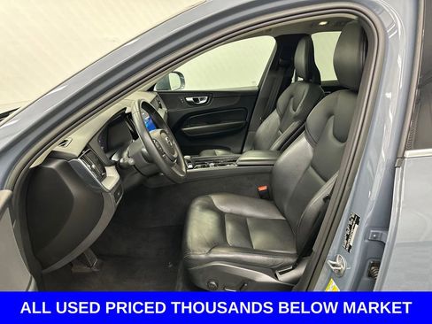 Used 2023 Volvo XC60 B5 Core AWD/4WD image 9