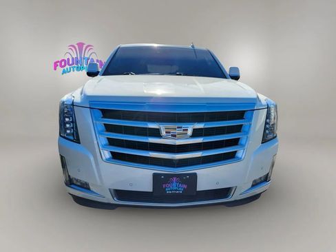 Used 2015 Cadillac Escalade Premium image 8