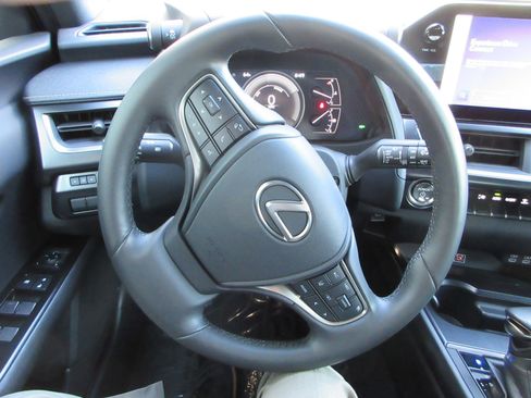 Used 2024 Lexus UX 250h AWD w/ Premium Package image 35