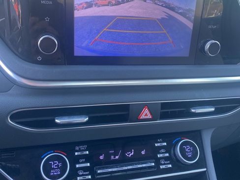 Used 2022 Hyundai Sonata SEL w/ Winter Weather Package image 5