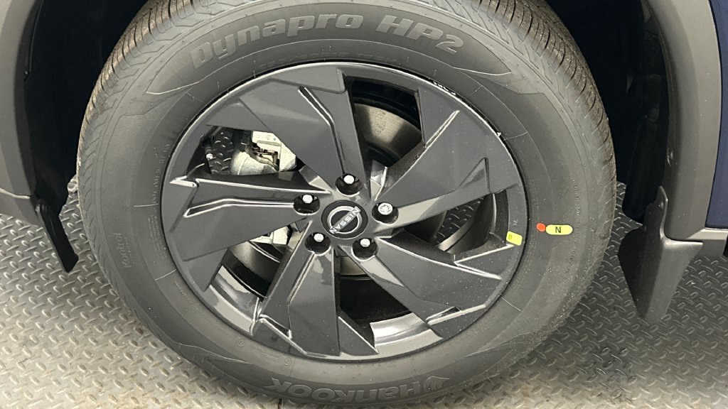 New 2026 Nissan Rogue SV AWD/4WD image 14
