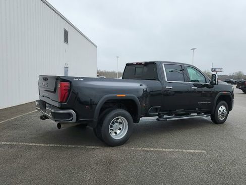 Used 2024 GMC Sierra 3500 SLT w/ SLT Premium Package image 6