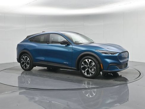 New 2026 Ford Mustang Mach-E Select RWD image 23