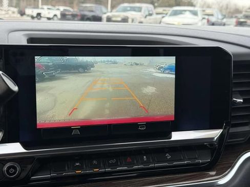 Used 2023 Chevrolet Silverado 1500 LT w/ Z71 Off-Road Package image 25