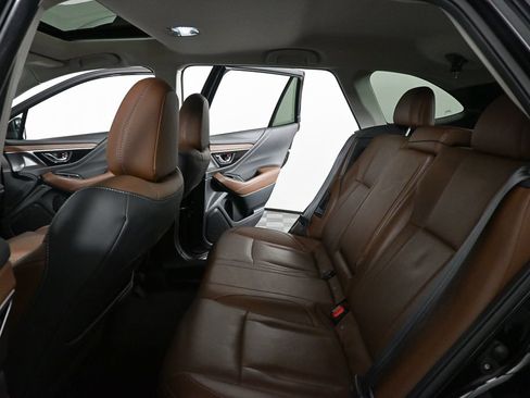 Used 2022 Subaru Outback Touring AWD/4WD image 17