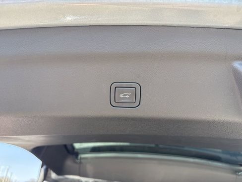 Used 2024 GMC Yukon XL AT4 w/ Technology Package image 35