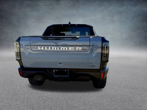 New 2026 GMC Hummer EV 4x4 Crew Cab image 7
