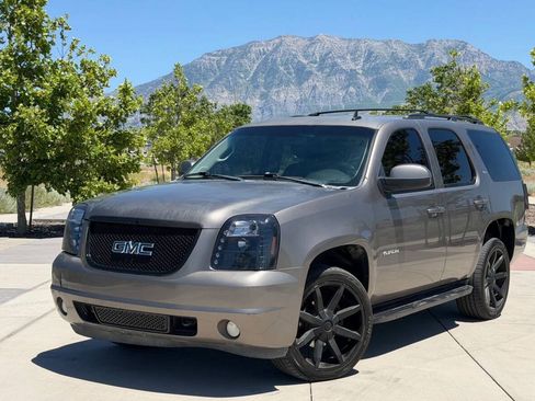 Used 2012 GMC Yukon SLT AWD/4WD image 1