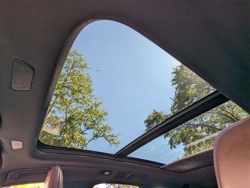 Certified 2022 Volvo XC60 B5 Inscription w/ Advanced Package image 22