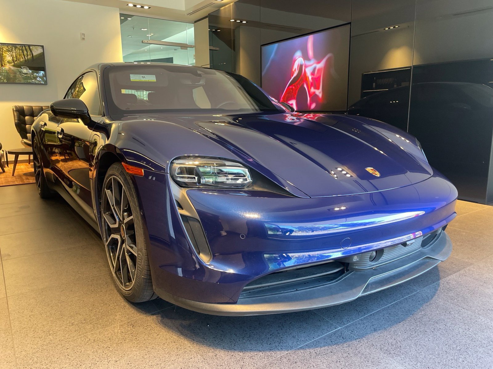 Certified 2024 Porsche Taycan w/ Premium Package RWD image 3
