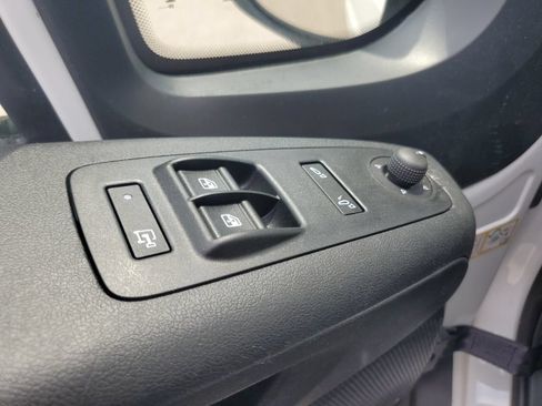 Used 2026 RAM ProMaster 2500 w/ Convenience Group FWD image 9