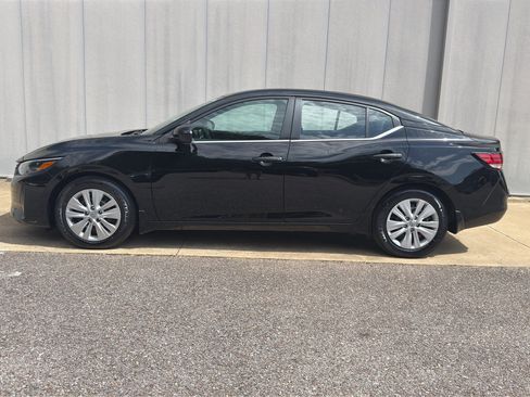 Certified 2025 Nissan Sentra S FWD image 20