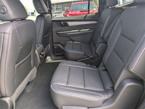 New 2025 Buick Enclave Preferred w/ Power Package image 18