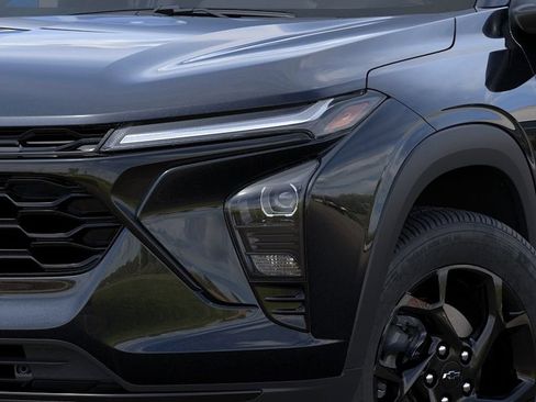 New 2026 Chevrolet Trax LT w/ Driver Confidence Package FWD image 10