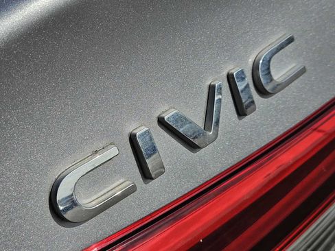 Used 2024 Honda Civic Sport image 11
