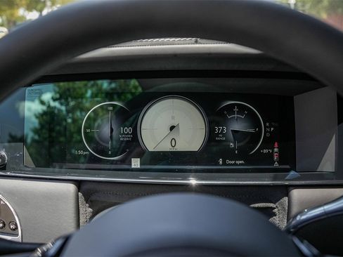 New 2025 Rolls-Royce Cullinan image 28