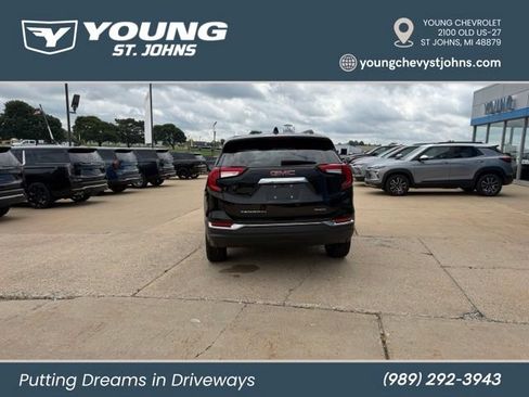 Used 2024 GMC Terrain SLT w/ LPO, Floor Liner Package AWD/4WD image 4