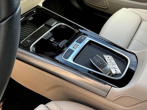 Used 2024 Mercedes-Benz GLA 250 4MATIC image 18