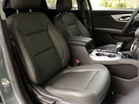 Used 2024 Chevrolet Blazer LT w/ Convenience Package FWD image 30