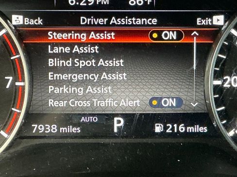 Used 2023 Nissan Rogue SV image 9