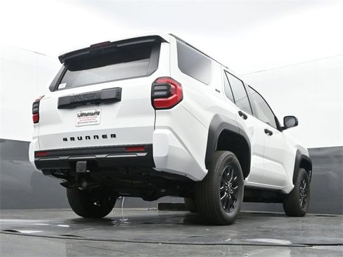 New 2026 Toyota 4Runner SR5 image 24