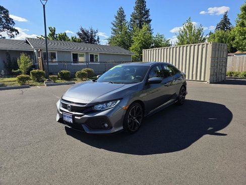 Used 2018 Honda Civic Sport image 1