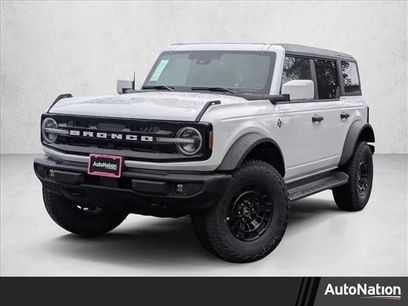 New 2026 Ford Bronco Outer Banks w/ Sasquatch Package